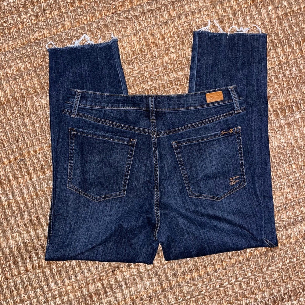 Seven7 Deep Indigo Cropped Jeans Raw Hem Size 8 - Picture 3 of 6